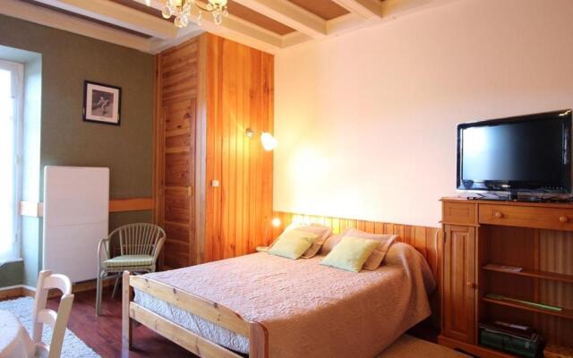 Appartement Mont-Dore, 1 pièce, 2 personnes - FR-1-608-121