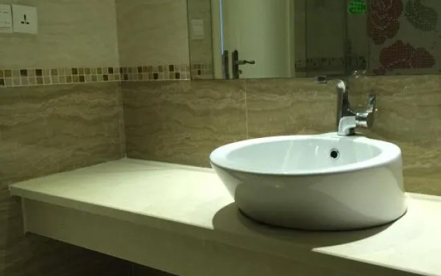 Taizhou Nais Lizhi Hotel (Jinqing Branch)