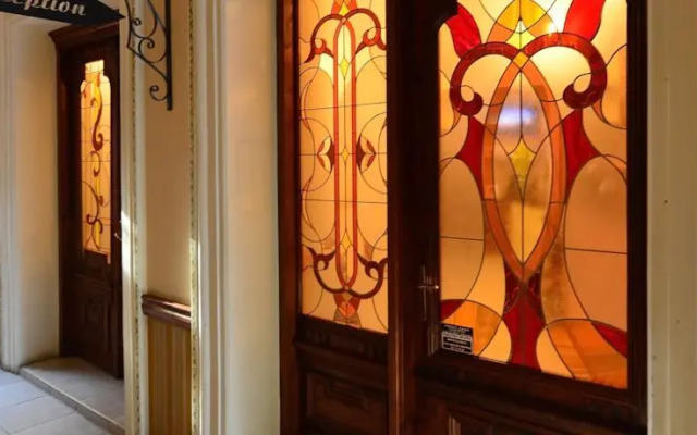 City Art Boutique Hotel