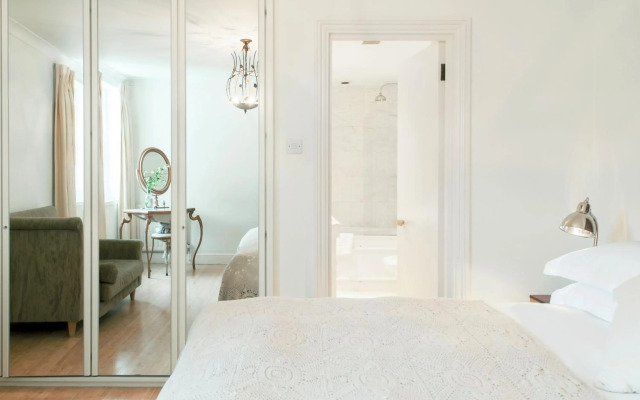 Europa House Apartments