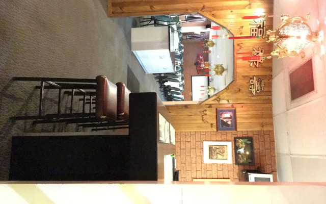 The Phoenix Artesian Spa Resort and Accommodation