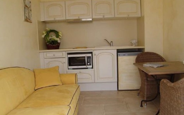 Les Cavaliers de Saint Paul B&B