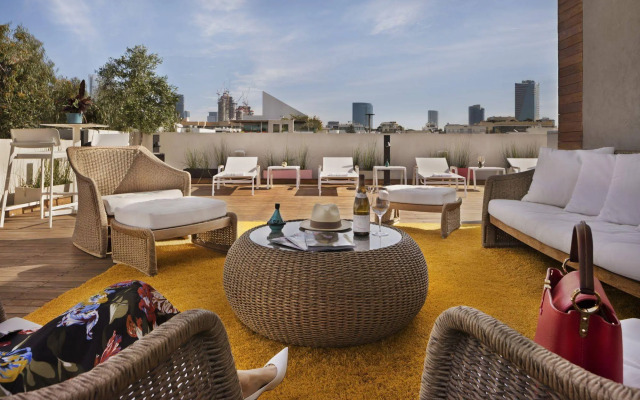 Jacob Shenkin Hotel