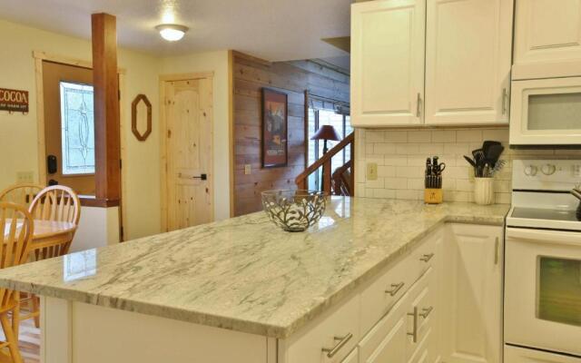 8 Leisure-Hot Tub-3BR/2BA