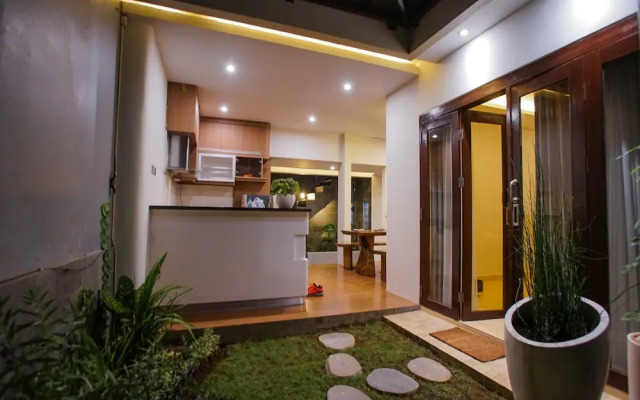 The Ocean Views Luxury Villas & Apartment