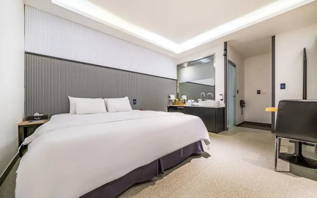Wonju Sense Self Check-in Motel