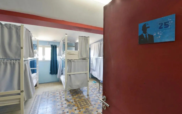 Roger's House Tel Aviv Hostel