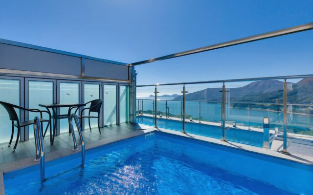Geoje Mr. Jun Pool Villa