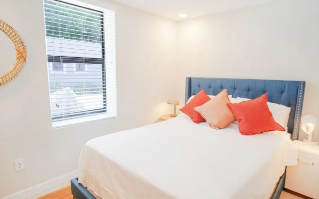 Gorgeous Apartment with Free Parking
