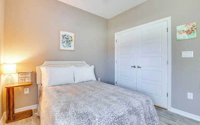 Pet-friendly Brownsville Apartment w/ Yard!