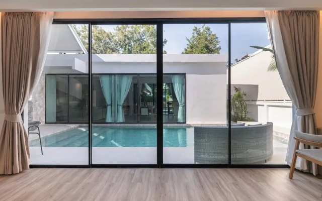 Mövenpick Pool Villa 6BR