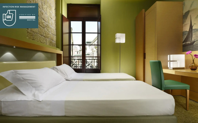 UNA HOTELS Napoli