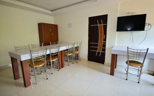 Om Guest House