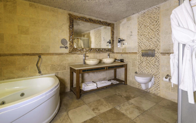 Helen Cave Suites