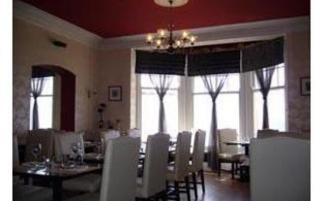Porth Avallen Hotel