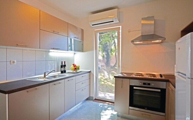 Stunning Home in Rovinj With Wifi and 3 Bedrooms