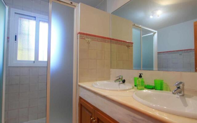 1077 beach villa el paraiso