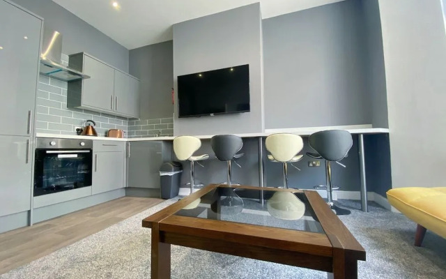 Chelsea Suite Sasco Apartments