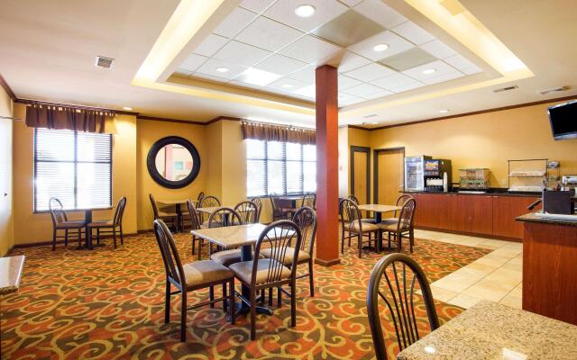 Comfort Inn & Suites