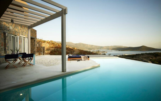 Villa King