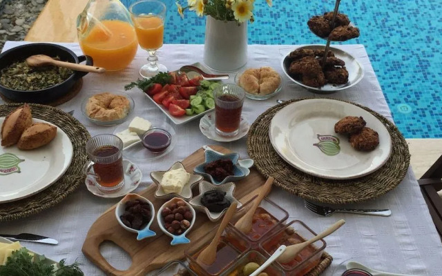 Sedirli Ev Alacati