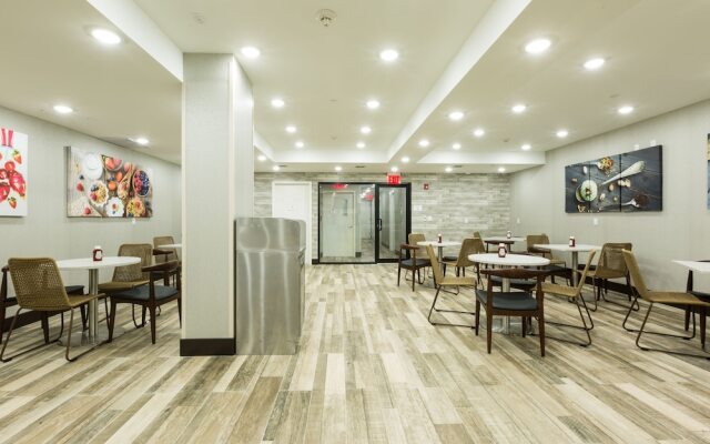 Hotel Ninety Five