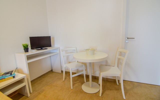 Apartamentos Vale de Carros by Umbral