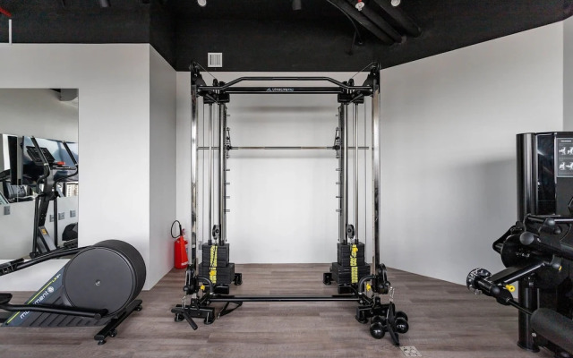 (902-A) Apartamento com Suíte no Coração Leblon