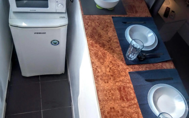 Central Bright Modern Studio