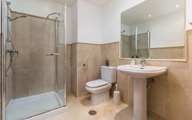 Charming 4-Bed Villa in San Roque