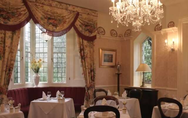 Rylstone Manor