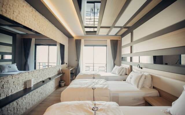Burhaniye Marina Boutique Hotel