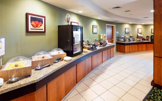 Fairfield Inn & Suites South Boston
