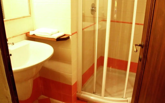 Pleasant Holiday Home in Reggello With Pool