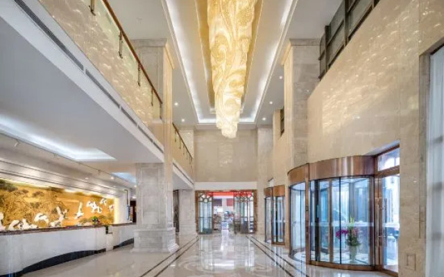 Gao'an Yiman International Hotel (Gao'an Avenue Huading Central City)