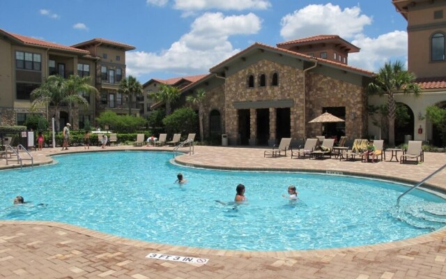 907 Bella Piazza