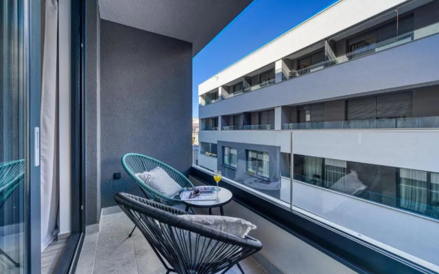 M&P- Lovely 1-bedroom condo with free parking