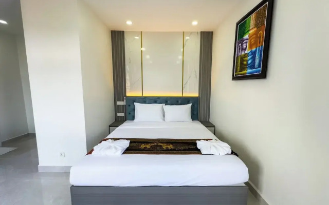 C-Hotel
