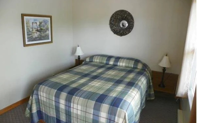 Lakeview Motel