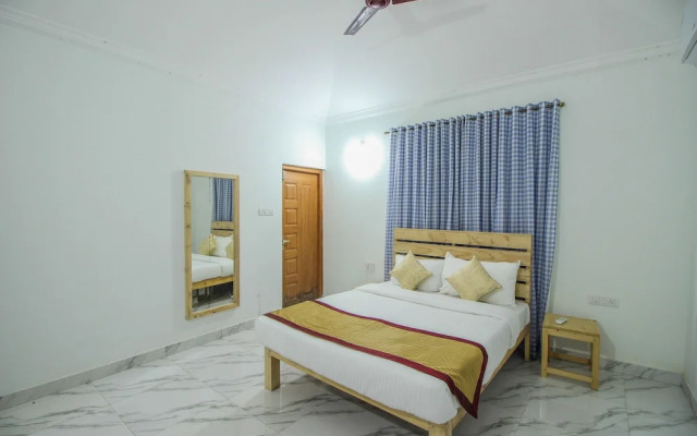 OYO 10296 Home Sunset View 3BHK Dona Paula