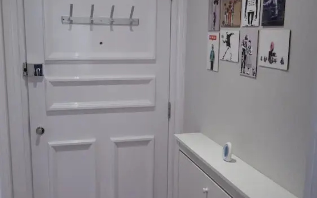 Ideal Location- Studio Flat in Heart of the City