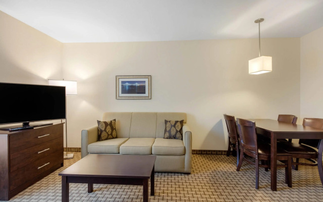 MainStay Suites St Louis Airport