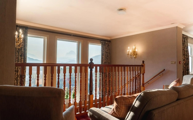 Inver Lodge