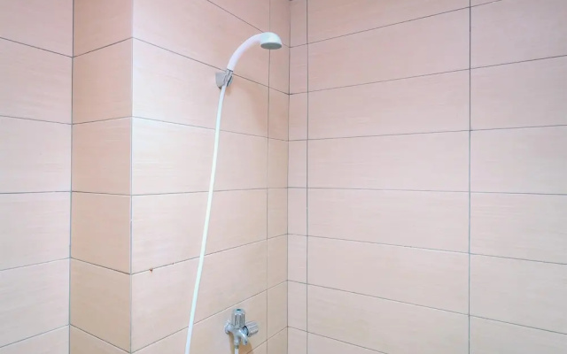 Homey And Cozy Studio Apartment At Margonda Residence 5