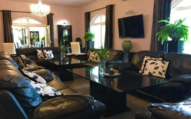 Merci Hotel