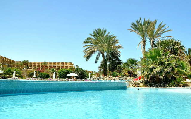 Brayka Bay Resort