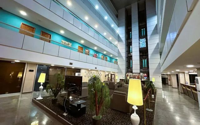 Crossway Hotel
