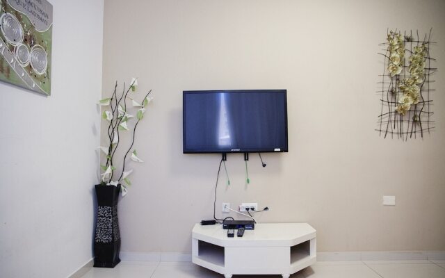 GK Apartments - Ben Gurion 105