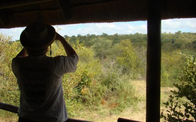 Muweti Bush Lodge