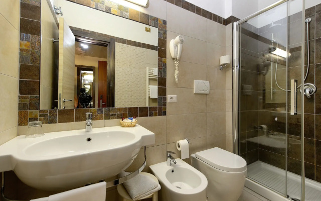 Hotel Capri & Residence